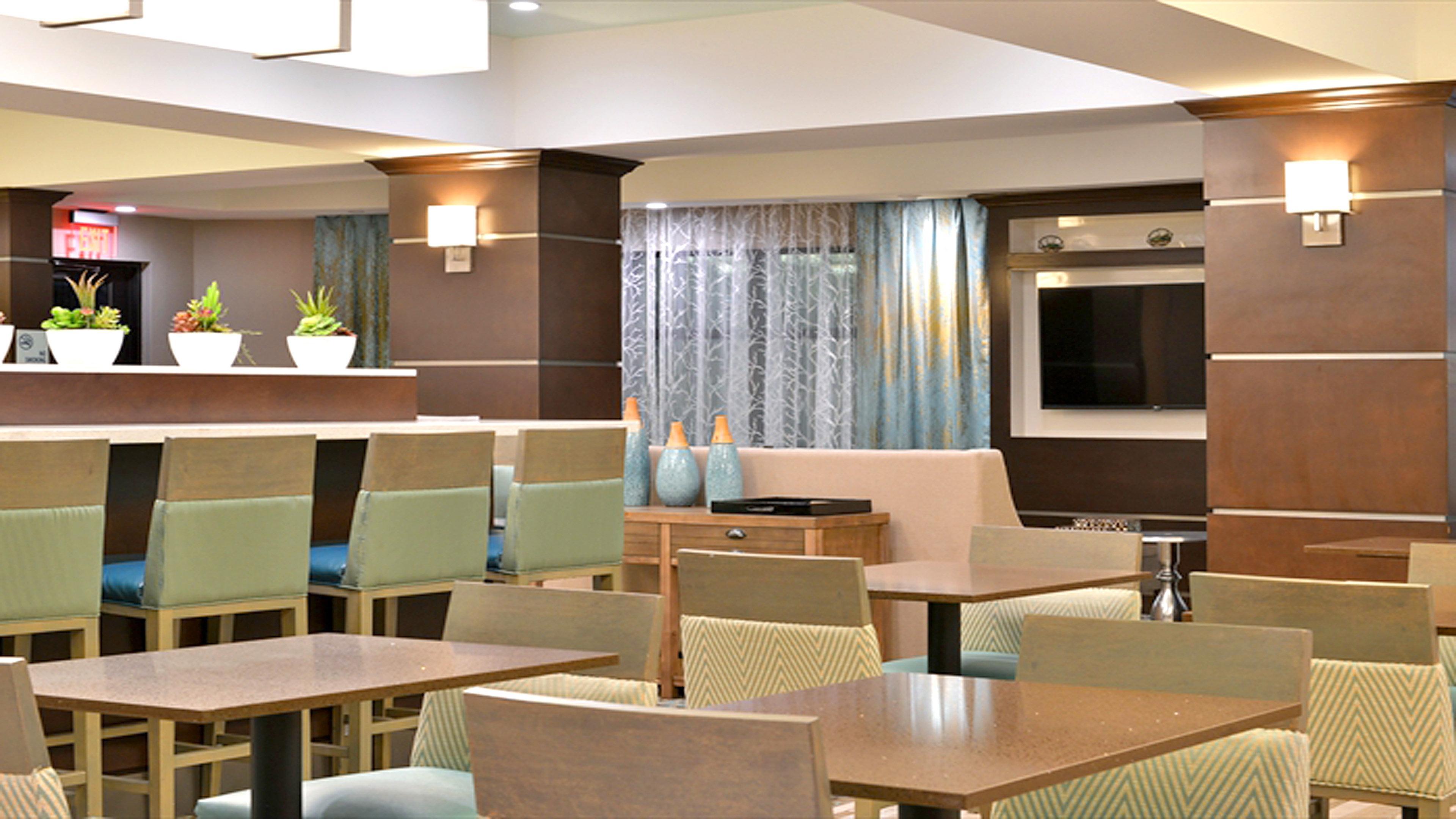 Holiday Inn Express And Suites Schulenburg By Ihg Exteriör bild