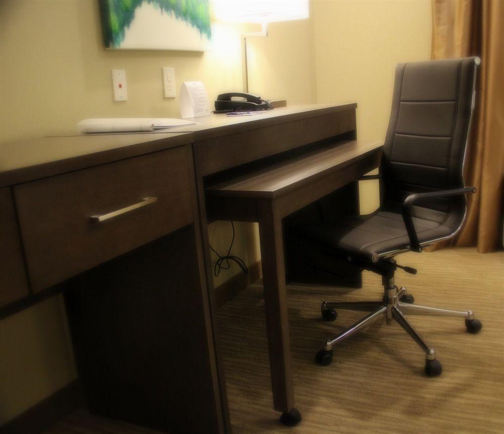 Holiday Inn Express And Suites Schulenburg By Ihg Exteriör bild